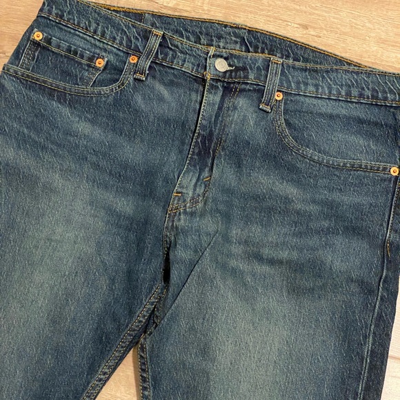Men’s Levi’s Jeans - Picture 2 of 7